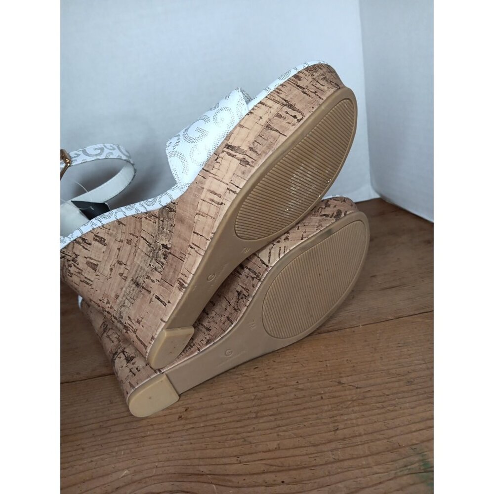 GBG Guess Los Angeles Tesin Wedge Heel Sandal Womens 7 Logo High 4.5" NEW - Picture 7 of 8